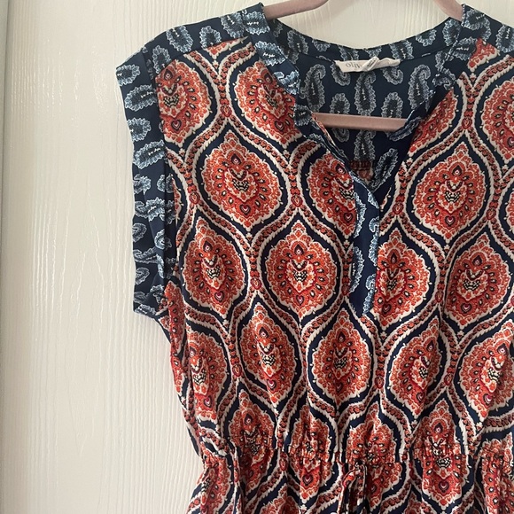 Olive & Oak Navy and Red Sheer Blouse - Picture 3 of 6